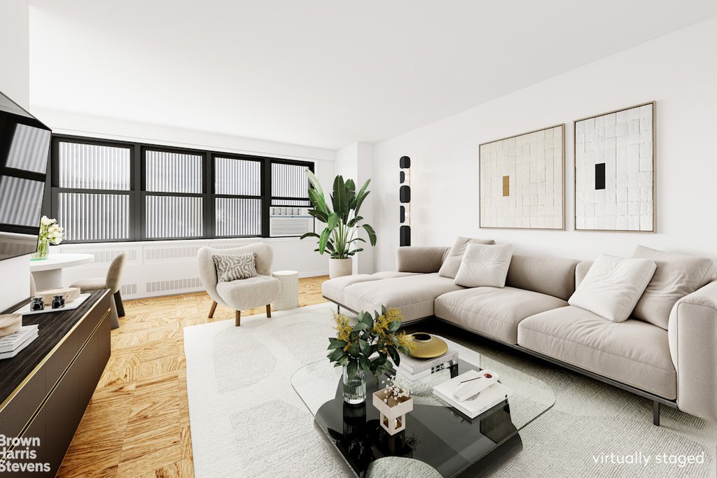 330 Third Avenue, Unit 9A