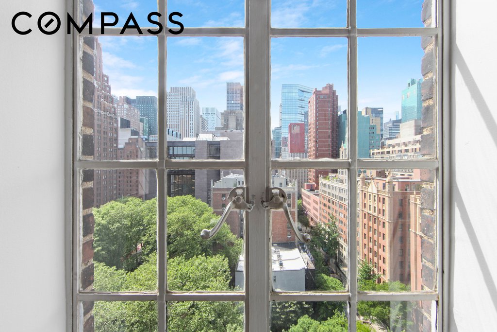 45 Tudor City Place, Unit 1205/1206 photo 4