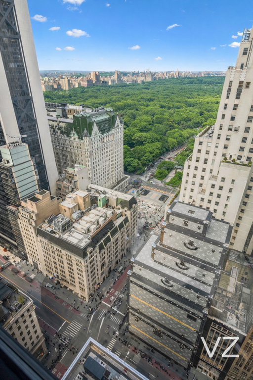 721 Fifth Avenue, Unit 41E photo 4