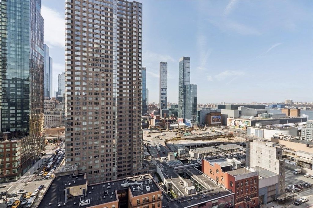 500 West 43rd Street, Unit 21B