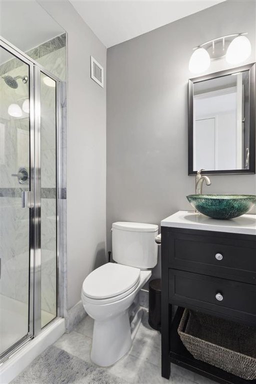 500 West 43rd Street, Unit 21B photo 6