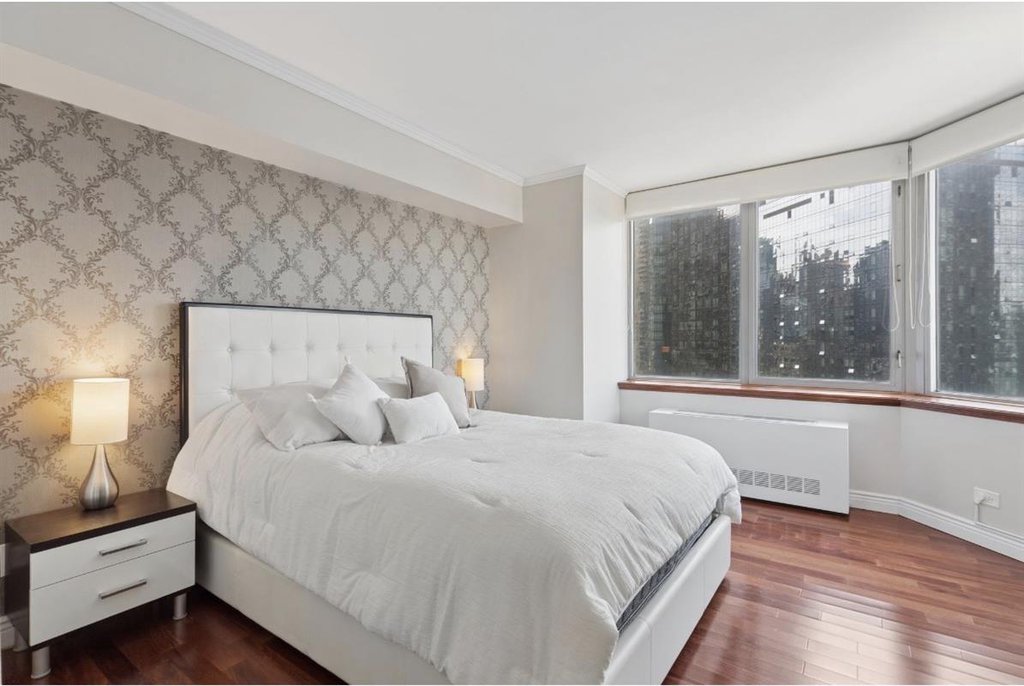 500 West 43rd Street, Unit 21B photo 7