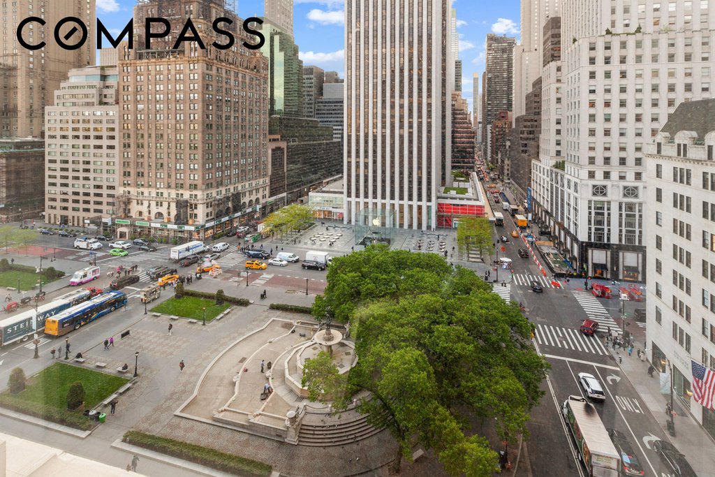 1 Central Park South, Unit 915 photo 4