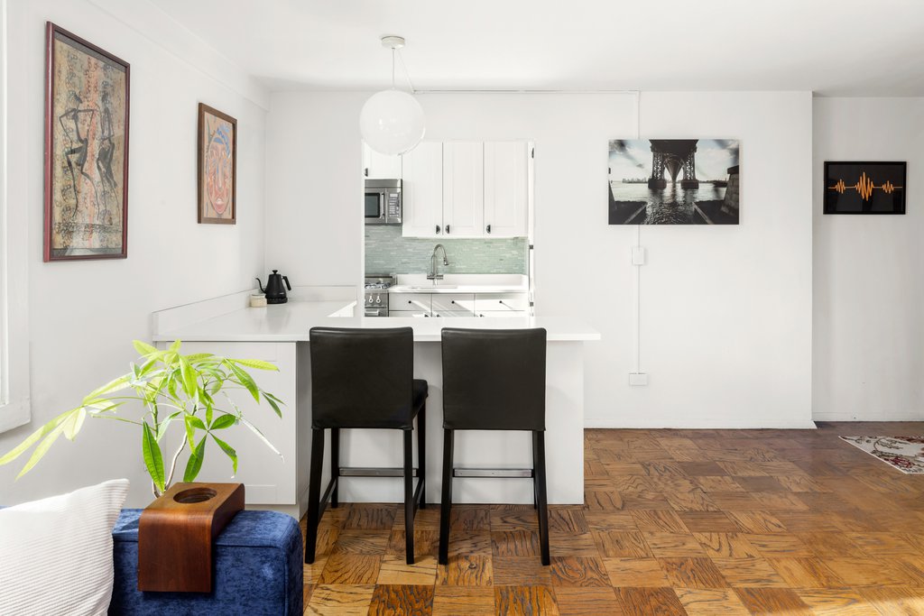 240 East 35th Street, Unit 9B photo 4