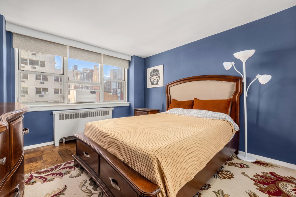 240 East 35th Street, Unit 9B photo 9