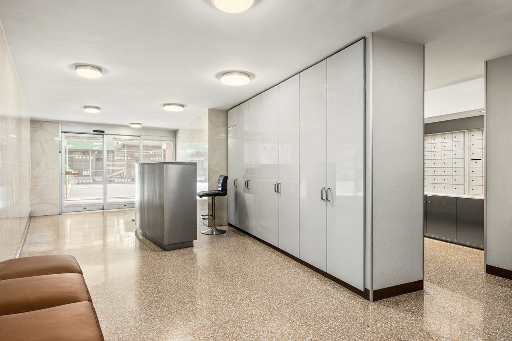 240 East 35th Street, Unit 9B photo 15