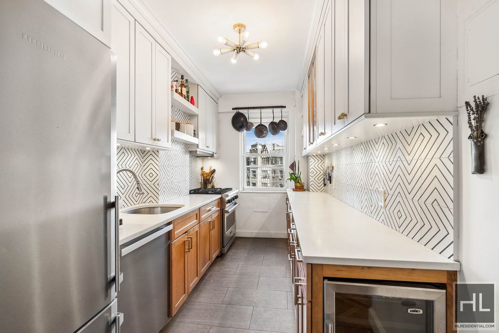 180 Cabrini Boulevard, Unit 8384 photo 8
