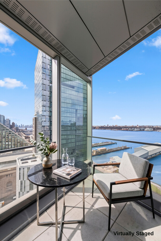 30 Riverside Boulevard, Unit 21M photo 3