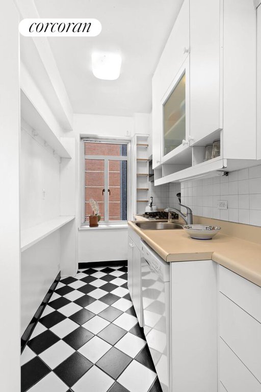 20 East 35th Street, Unit 11J photo 6