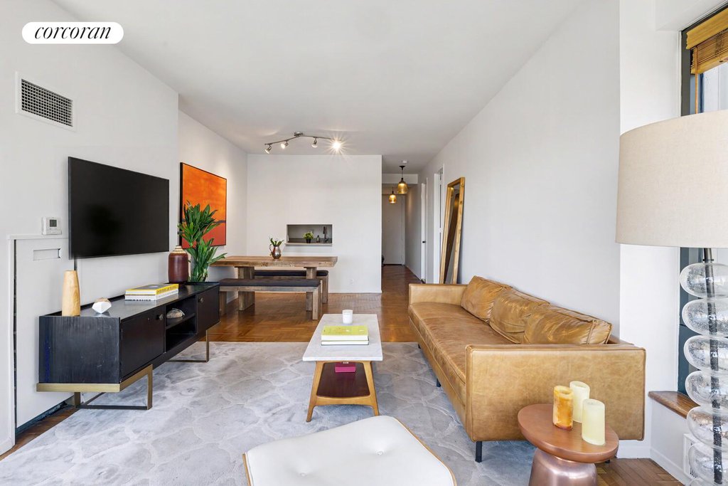 301 West 57th Street, Unit 17B photo 2