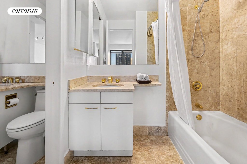 301 West 57th Street, Unit 17B photo 5