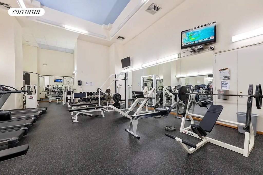 301 West 57th Street, Unit 17B photo 8