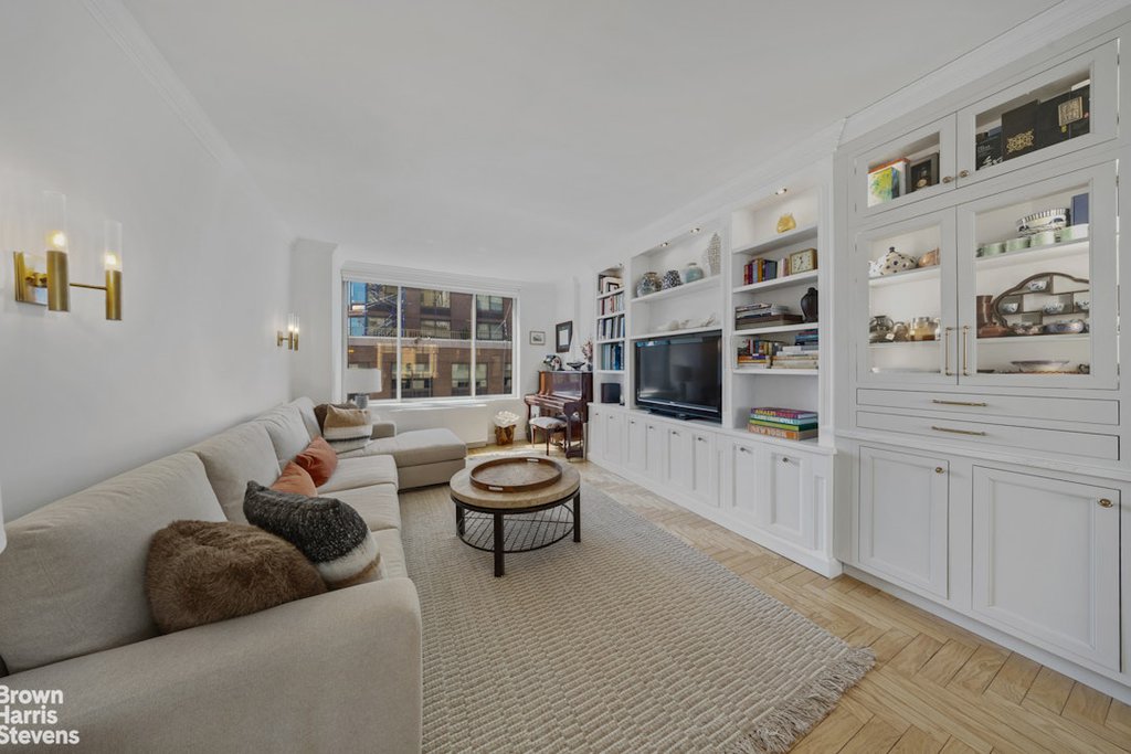 200 Riverside Boulevard, Unit 15I photo 9