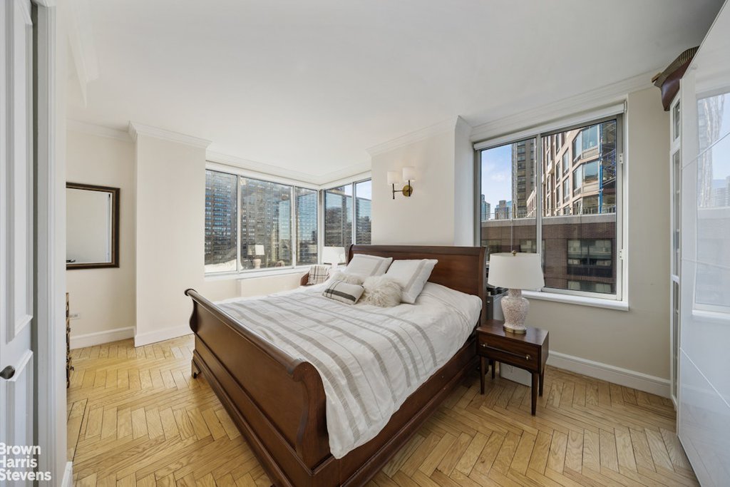 200 Riverside Boulevard, Unit 15I photo 11