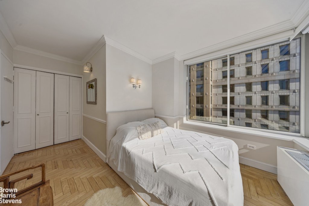 200 Riverside Boulevard, Unit 15I photo 17