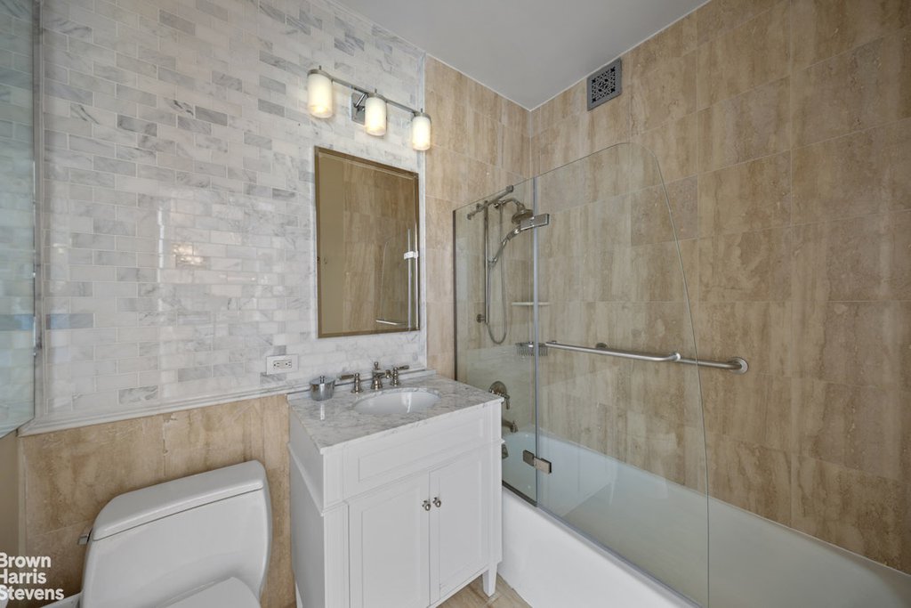 200 Riverside Boulevard, Unit 15I photo 19