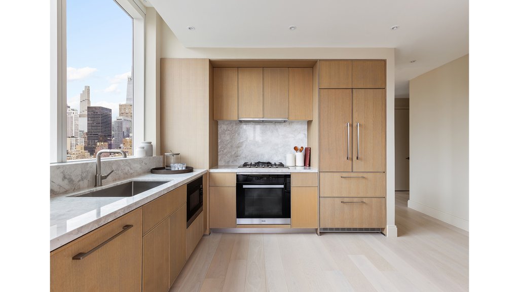 501 Third Avenue, Unit 29D photo 3