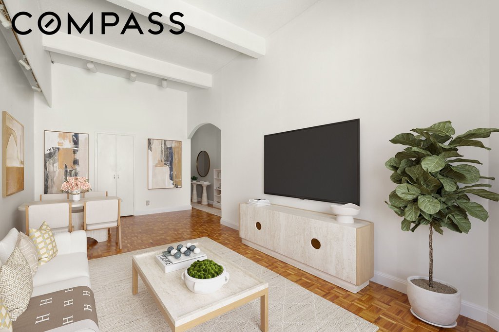 61 East 77th Street, Unit 9C photo 4