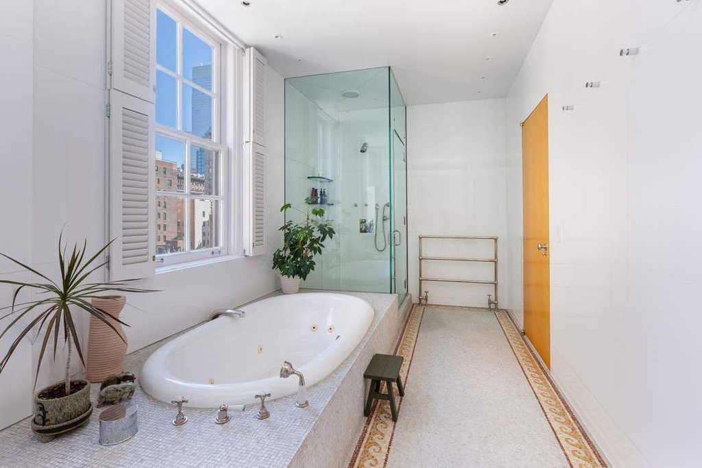 32 East 64th Street, Unit 8W photo 12