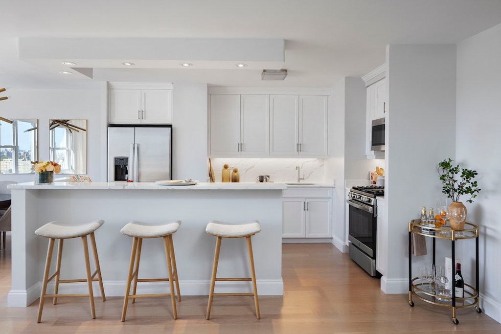 155 West 68th Street, Unit 2105