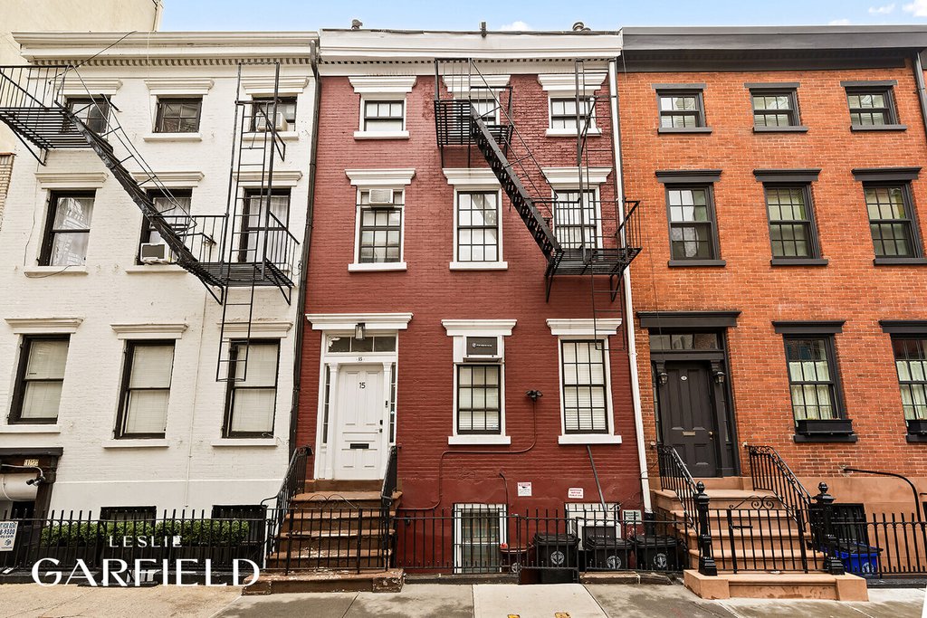 15 Gay Street