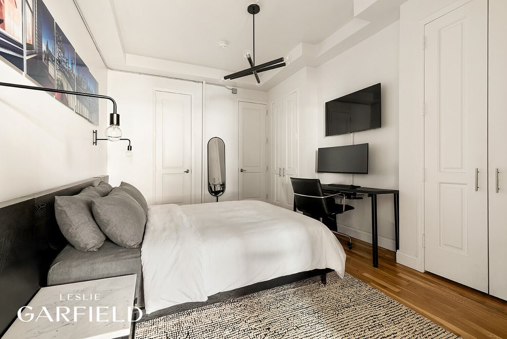 15 Gay Street – For Sale photo 5