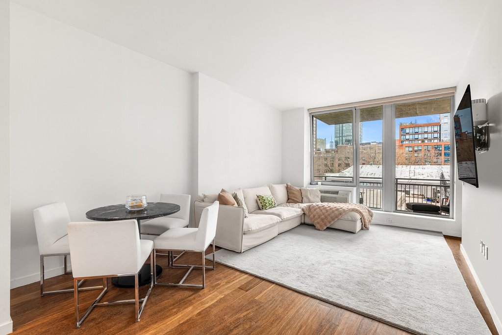 444 West 19th Street, Unit 502