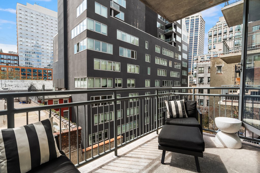 444 West 19th Street, Unit 502 photo 7