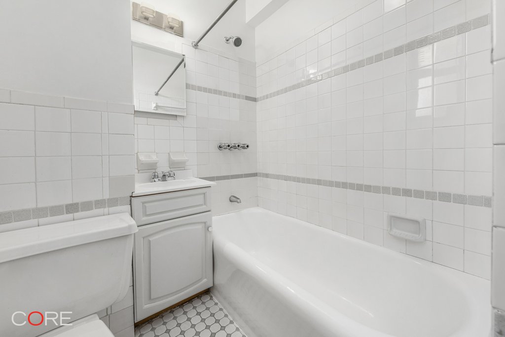 20 West 72nd Street, Unit 809 photo 4