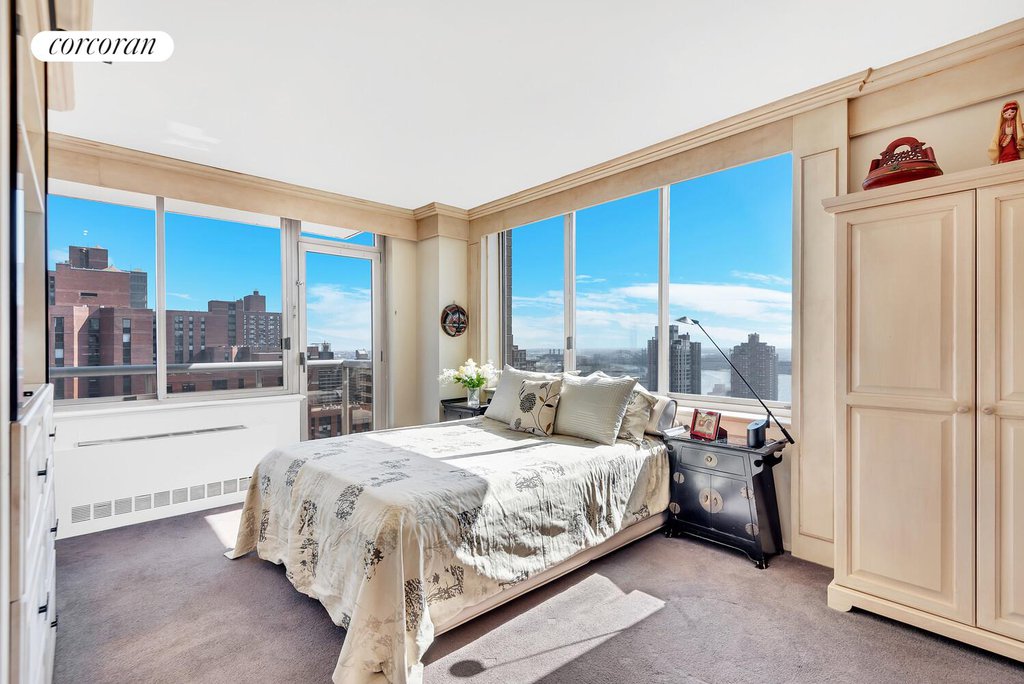 200 East 89th Street, Unit 30D photo 7