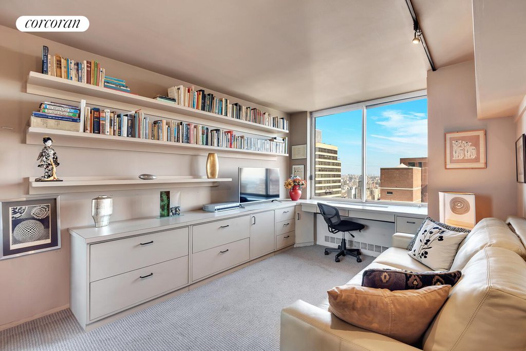 200 East 89th Street, Unit 30D photo 8