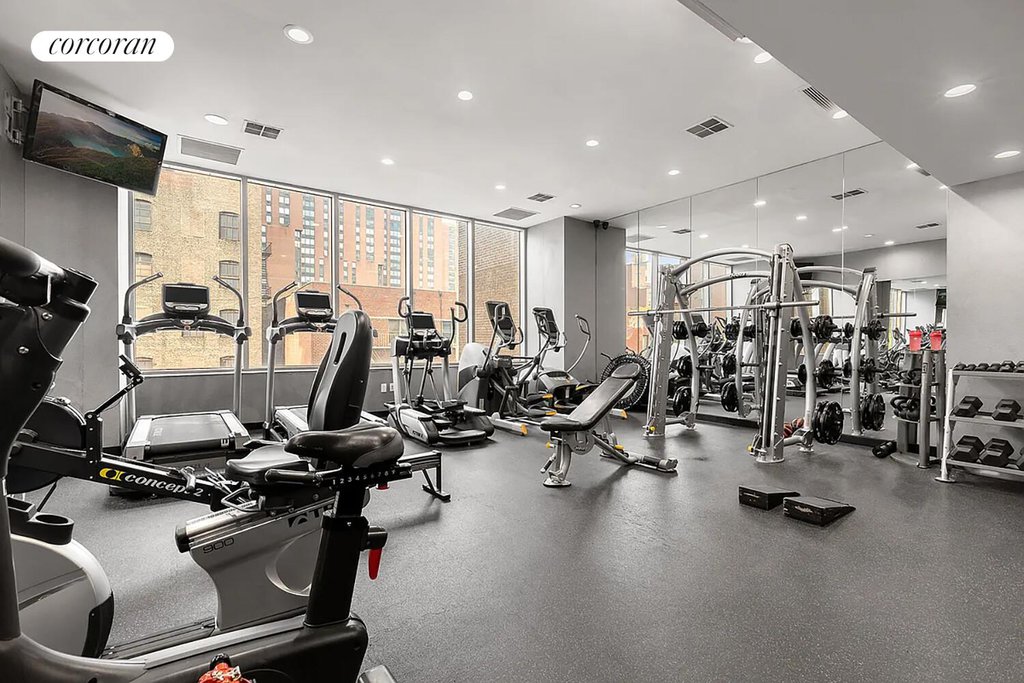 200 East 89th Street, Unit 30D photo 11