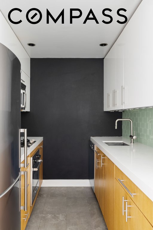 100 Hudson Street, Unit 4C photo 4