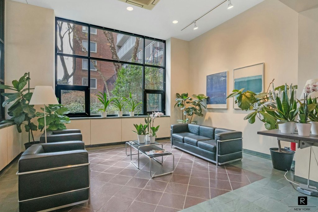 2575 Palisade Avenue, Unit 10E photo 14