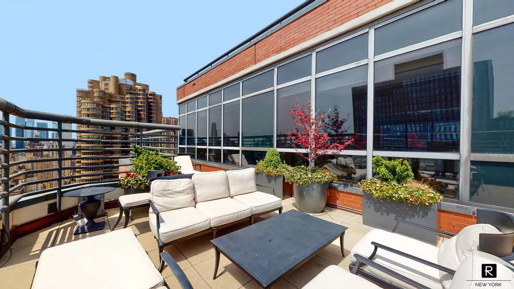 415 East 37th Street, Unit 10K photo 10