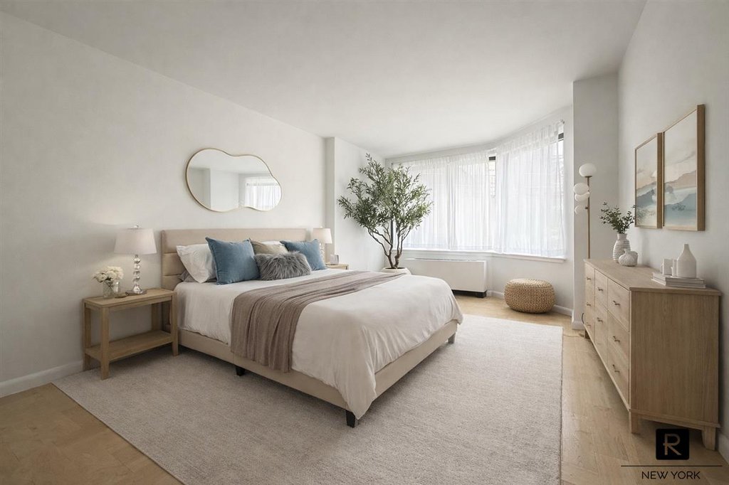 415 East 37th Street, Unit 10K photo 2