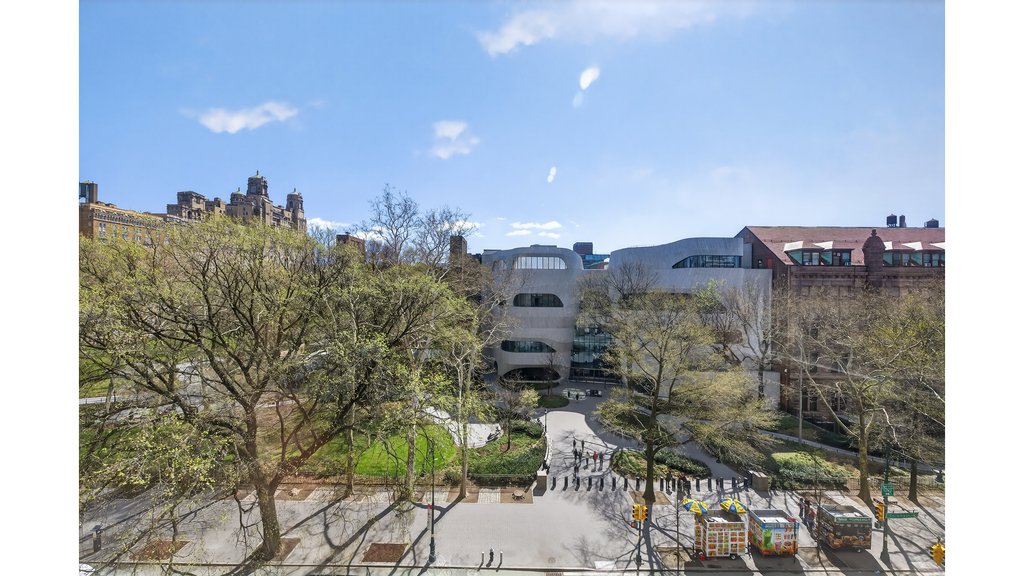 101 West 79th Street, Unit 6DE photo 2