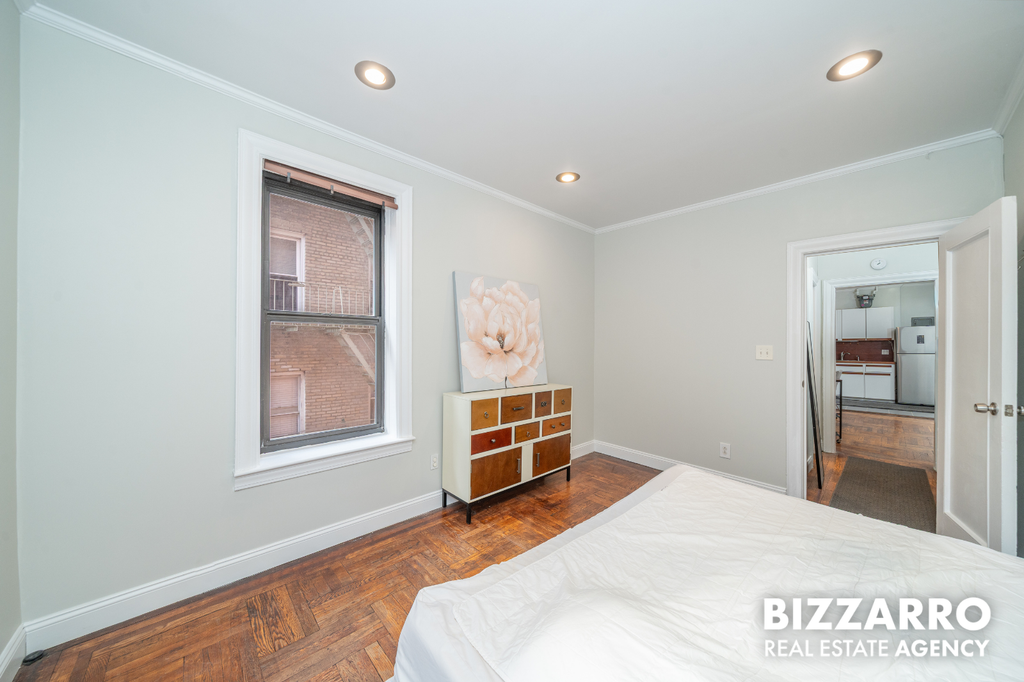 828 Gerard Avenue, Unit 3H photo 11