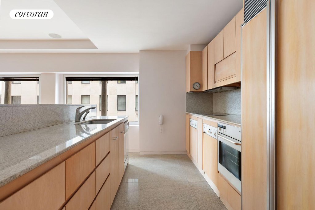828 Fifth Avenue, Unit 5 photo 7