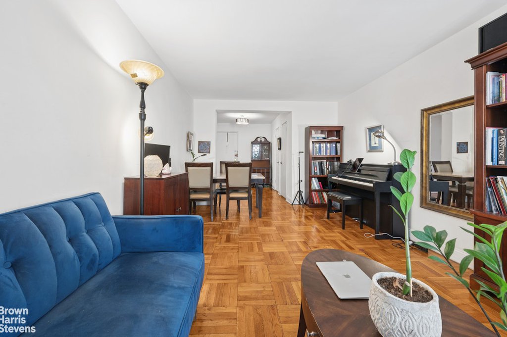 330 Haven Avenue, Unit 1B photo 4