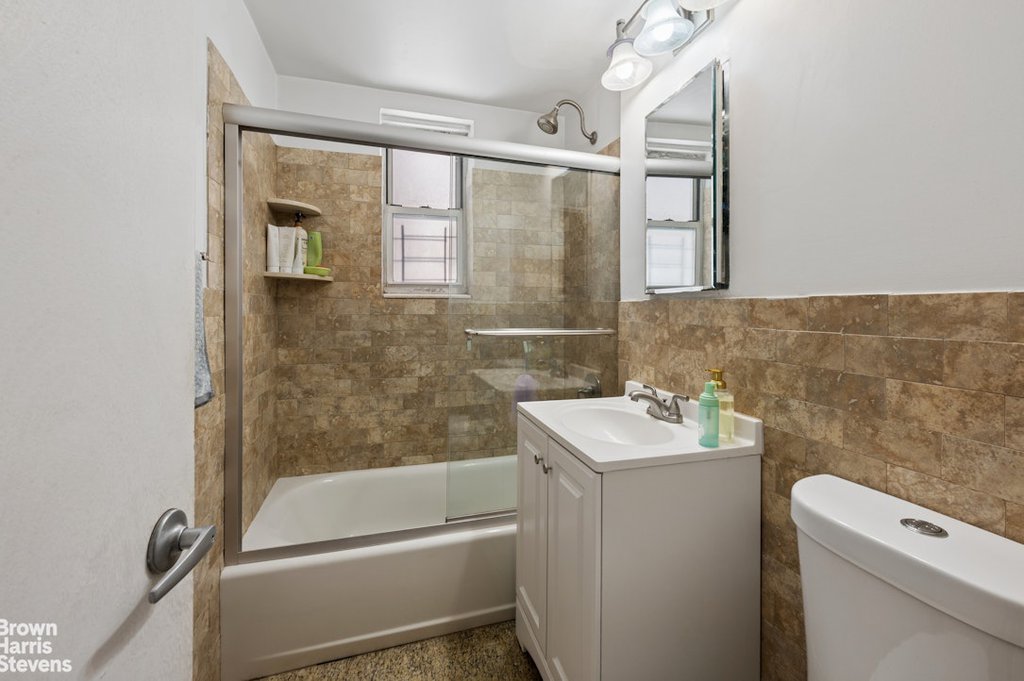 330 Haven Avenue, Unit 1B photo 11