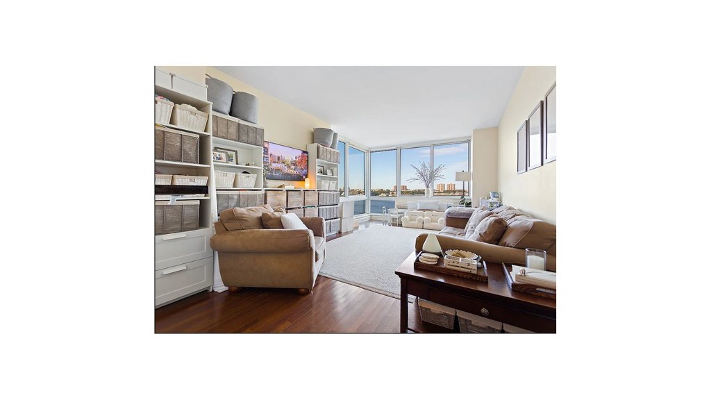 120 Riverside Boulevard, Unit 12F