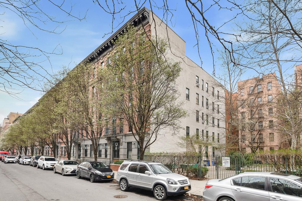 231 West 148th Street, Unit 4M photo 8