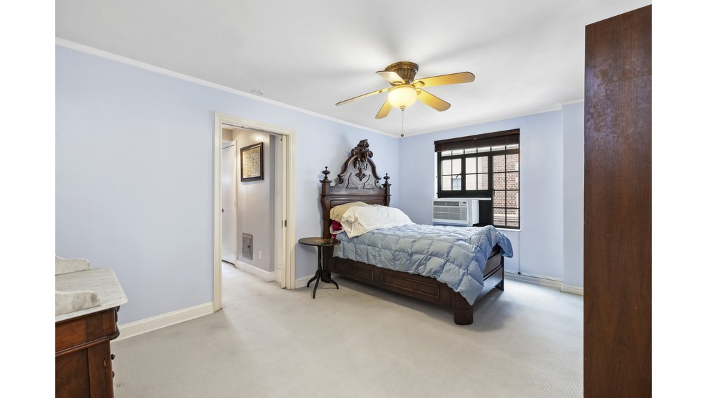 25 Tudor City Place, Unit 2119 photo 4