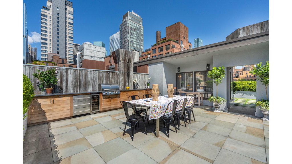 345 East 50th Street, Unit PHB photo 3
