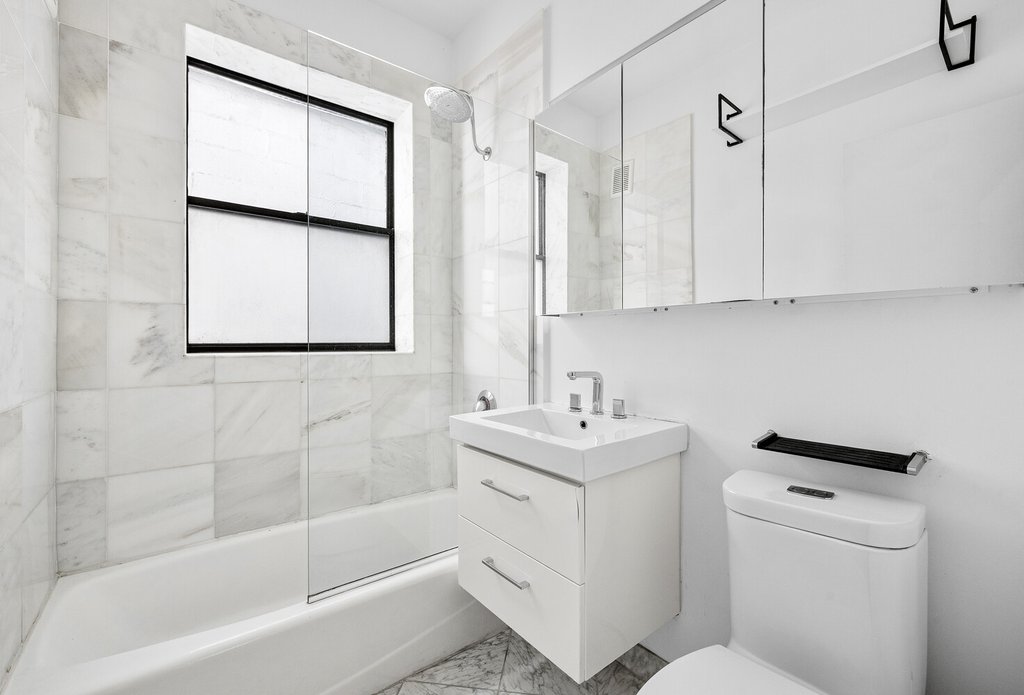 325 West 52nd Street, Unit PHD photo 8