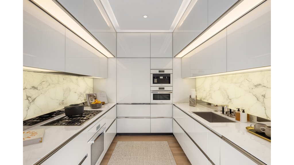 53 West 53rd Street, Unit 38C photo 5