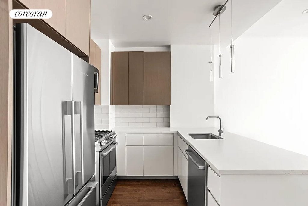 27-17 42nd Road, Unit 4G photo 8