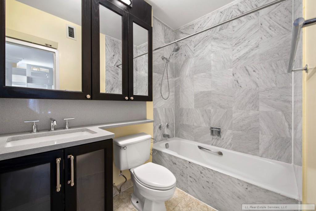 380 Rector Place, Unit 7F photo 7