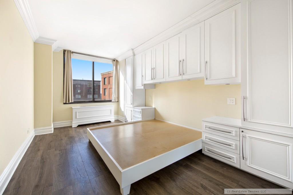 380 Rector Place, Unit 7F photo 8